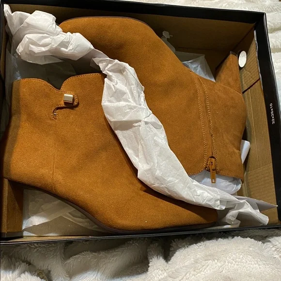 Alfani Tan Suede Ankle Boots - Picture 4 of 5